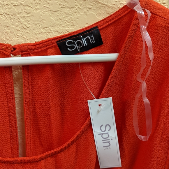 Kelly Ruffled Romper - Picture 5 of 7